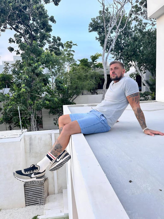 Signature T Shirt - Grey