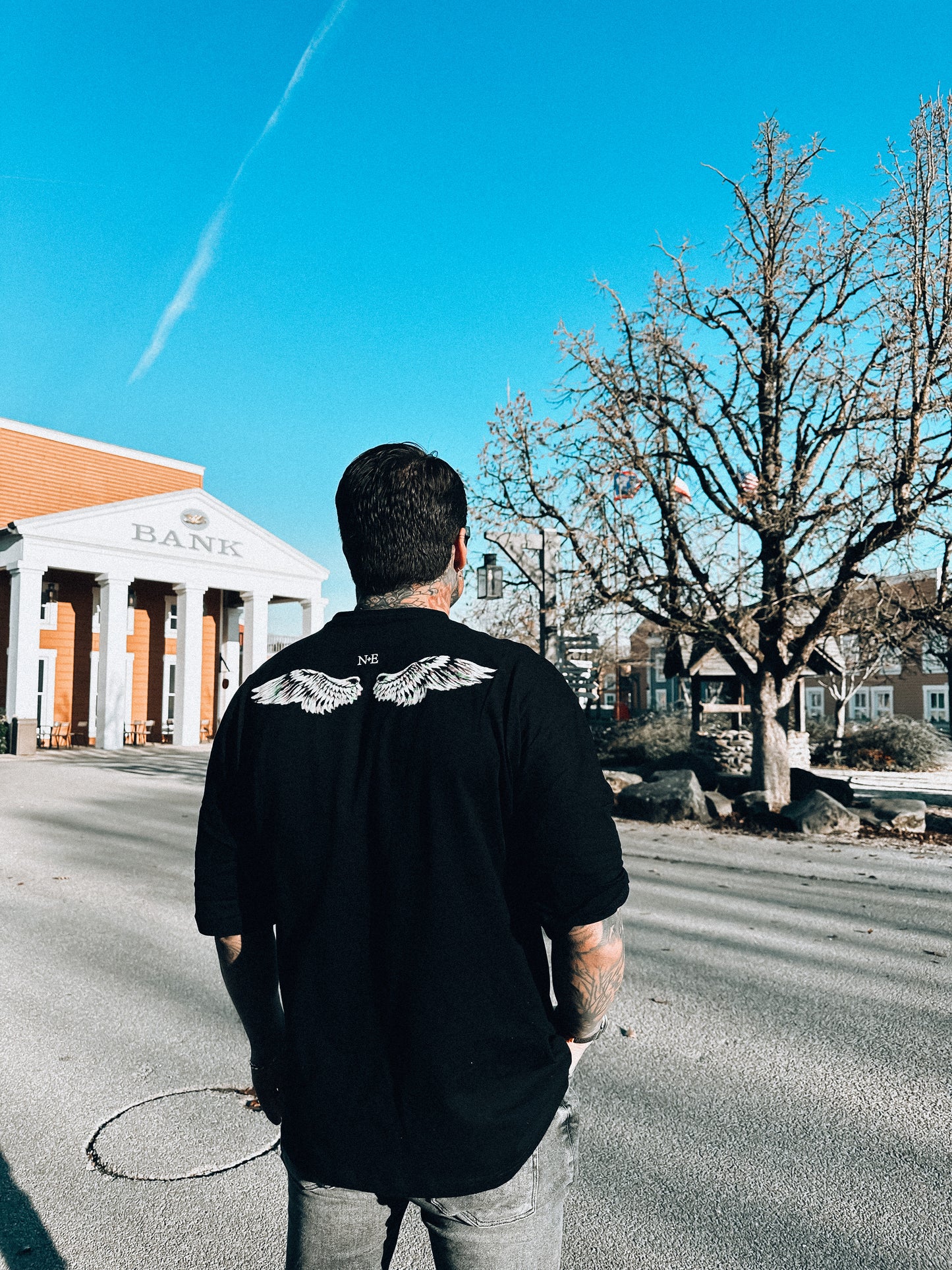 The Legacy oversized black tee